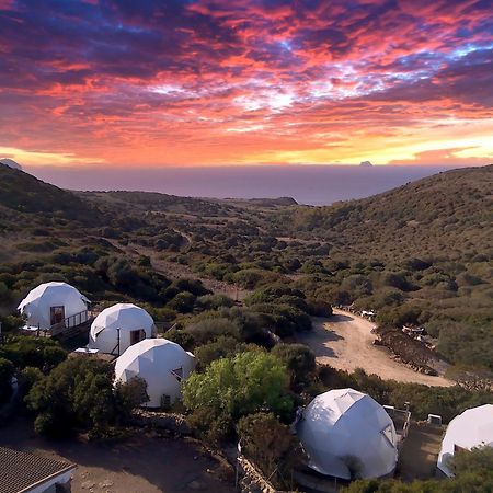 SantʼAntìoco B&B Glamping Semaforo Capo Sperone المظهر الخارجي الصورة
