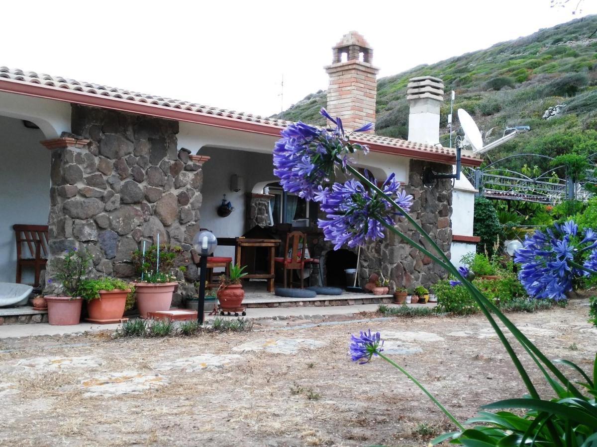 SantʼAntìoco B&B Glamping Semaforo Capo Sperone المظهر الخارجي الصورة